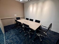 PLUS (D1), Office #484047981